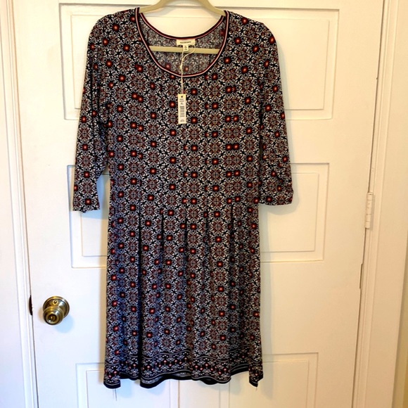 Max Studio Dresses & Skirts - Max Studio XL dress knee length lightweight
